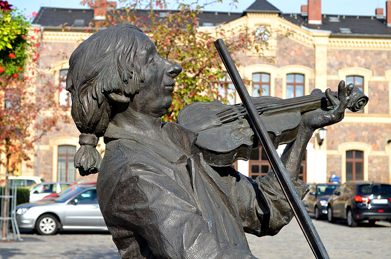 Geiger Rotkopf Görg – Sage und Brunnen