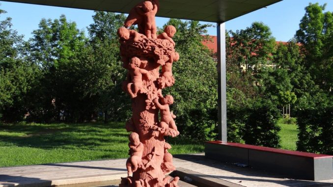 Storchenbrunnen Storchenbrunnen