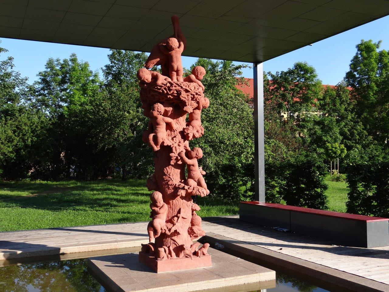 💦 Die Freitaler Brunnen Storchenbrunnen
