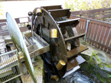 Wasserrad am Hotel im Rabenauer Grund